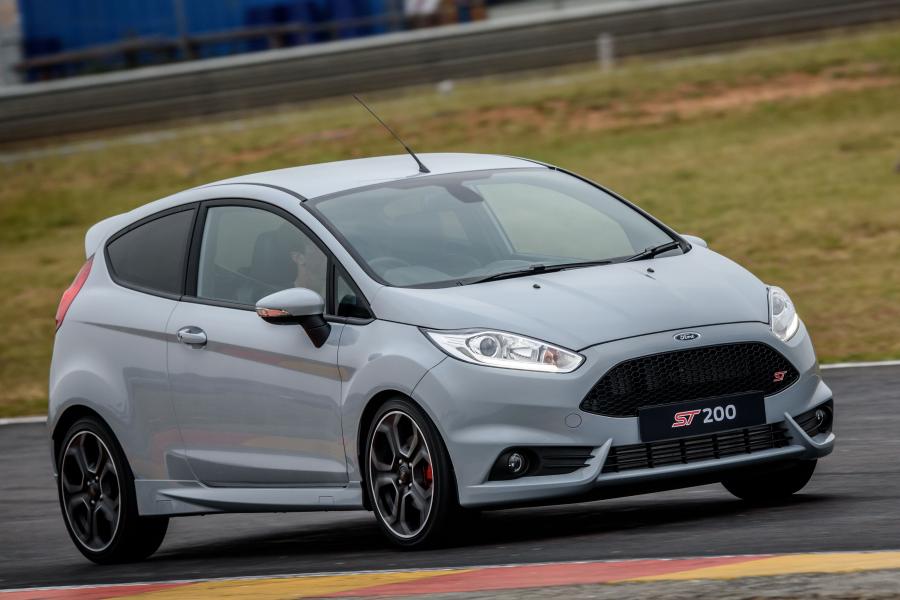  Ford Fiesta ST200 2017 года  (ZA) (фото 3 из 40)